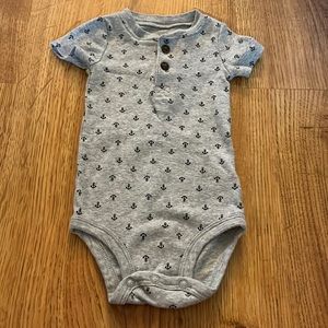10/$10 Carter’s Gray Anchor Printed Bodysuit 9m
